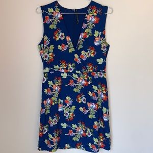 3/$30! Walter Baker Blue Floral Sleeveless V-Neck Mini Cocktail Dress- Size 4